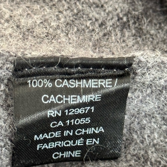 Skull Cashmere Riley Skull V-Neck Cashmere Sweater in Grey S Excellent Condition - Picture 6 of 11